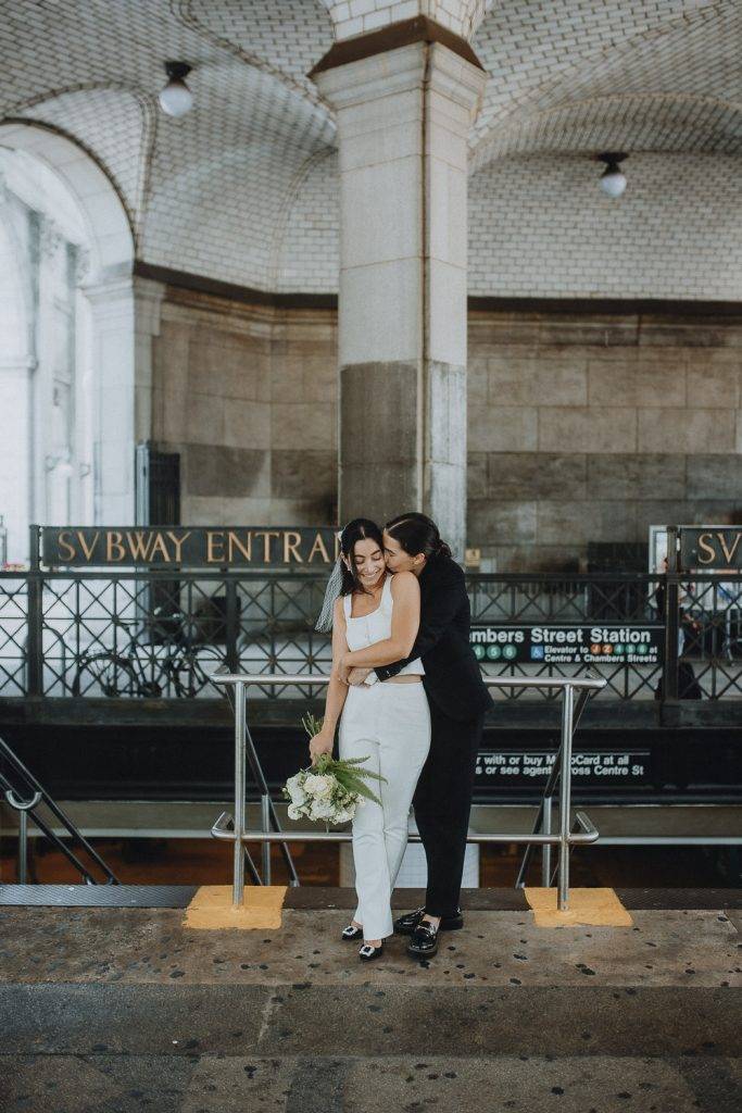 NYC elopement of lesbian couple - by Lucie B. Photo brooklyn wedding photographer