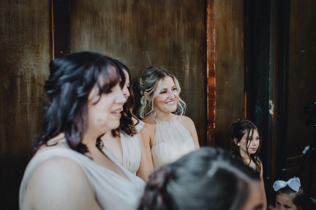 Wedding at brooklyn winery - by Lucie B. Photo brooklyn wedding photographer