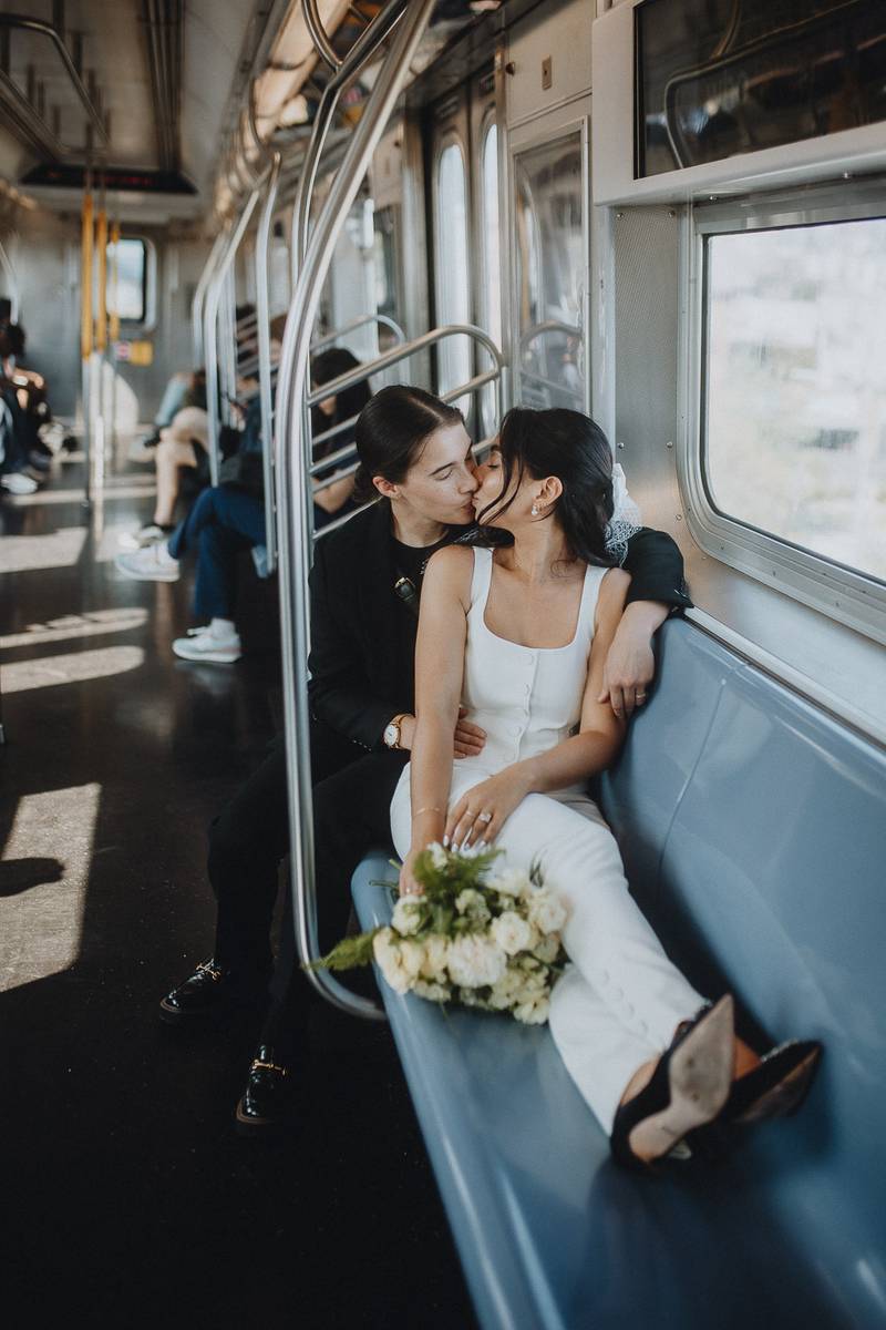 NYC elopement of lesbian couple - by Lucie B. Photo brooklyn wedding photographer