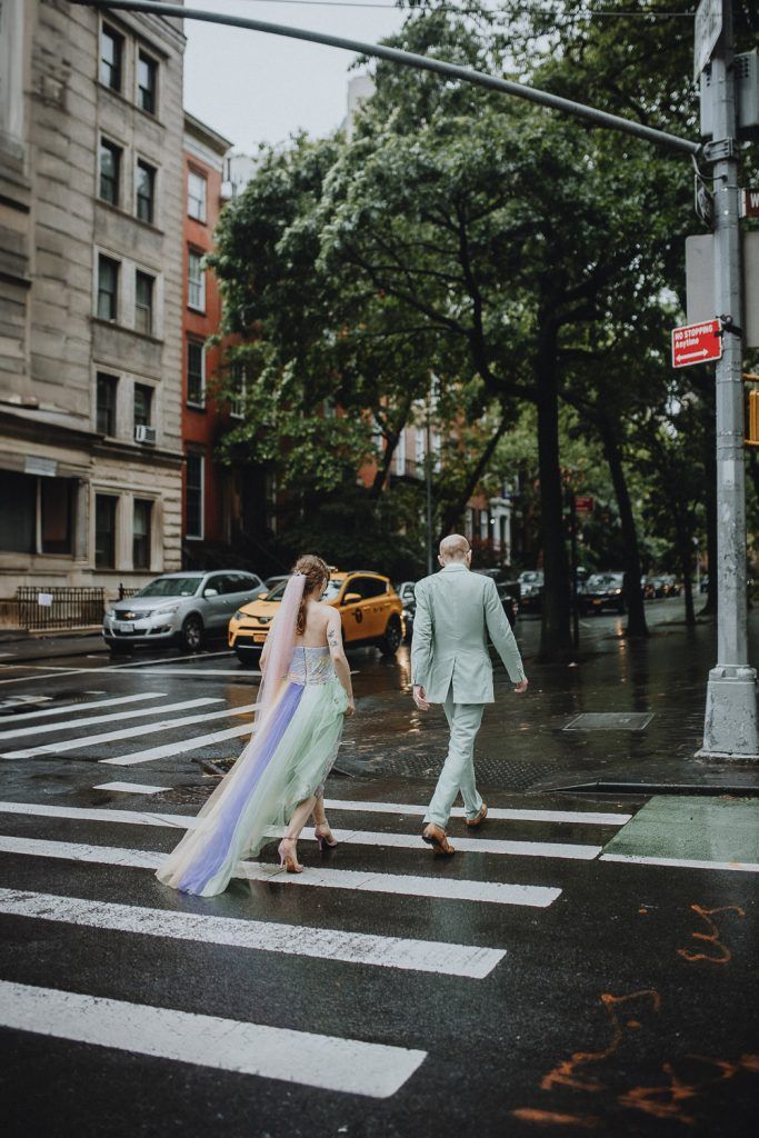 Rainy wedding at milk and roses - by Lucie B. Photo brooklyn wedding photographer