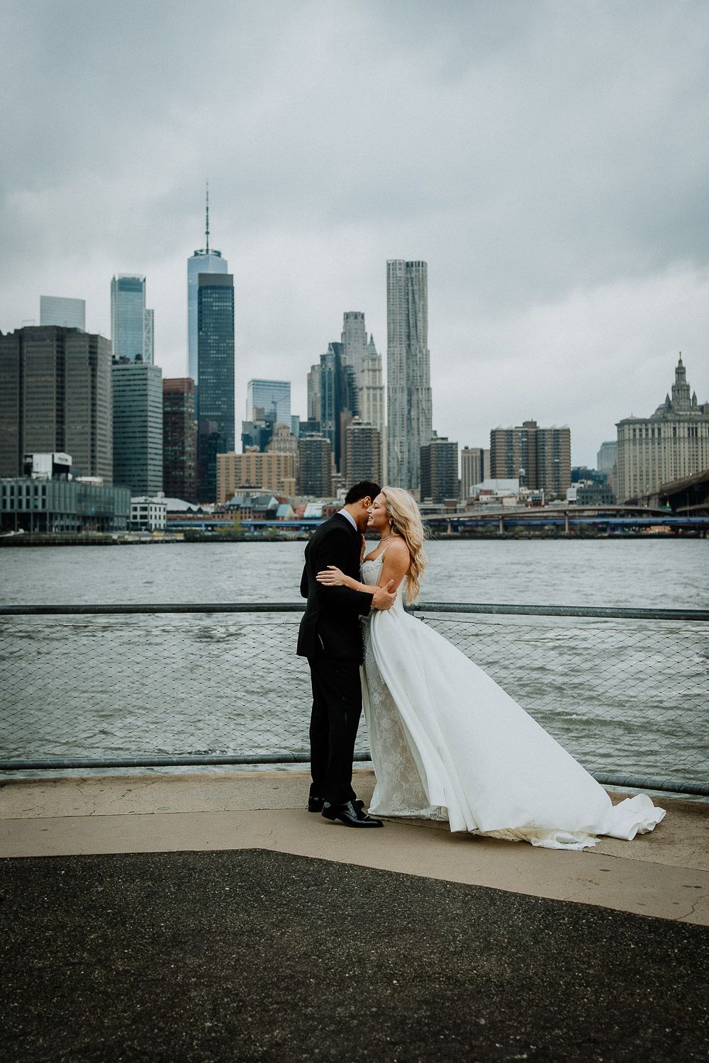 Elopement wedding by brooklyn bridge