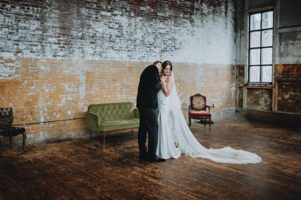 Wedding at greenpoint loft - by Lucie B. Photo brooklyn wedding photographer