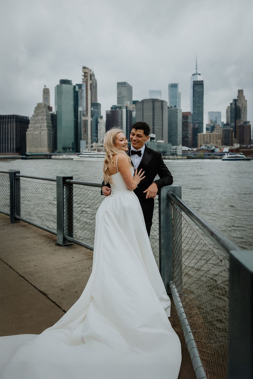 Elopement wedding by brooklyn bridge