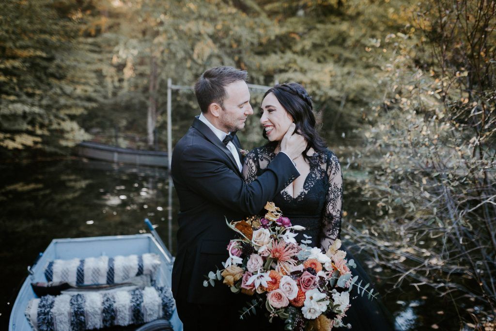 Fall wedding at foxfire mountain house - by Lucie B. Photo brooklyn wedding photographer