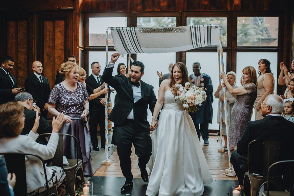 Wedding at brooklyn winery - by Lucie B. Photo brooklyn wedding photographer