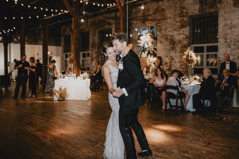 Industrial chic wedding in new york - by Lucie B. Photo wedding photographer