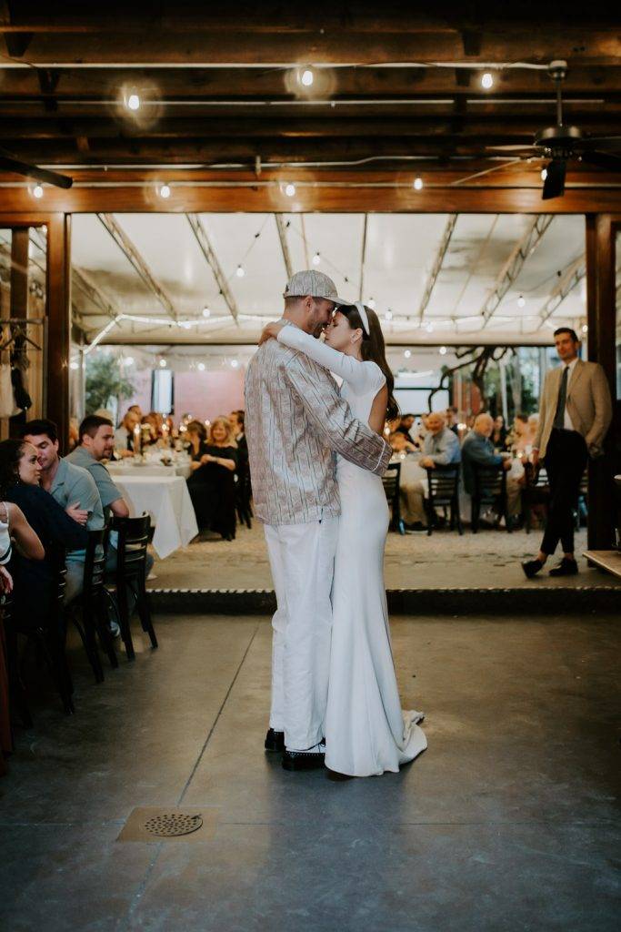Wedding at frankies spuntino - by Lucie B. Photo brooklyn wedding photographer