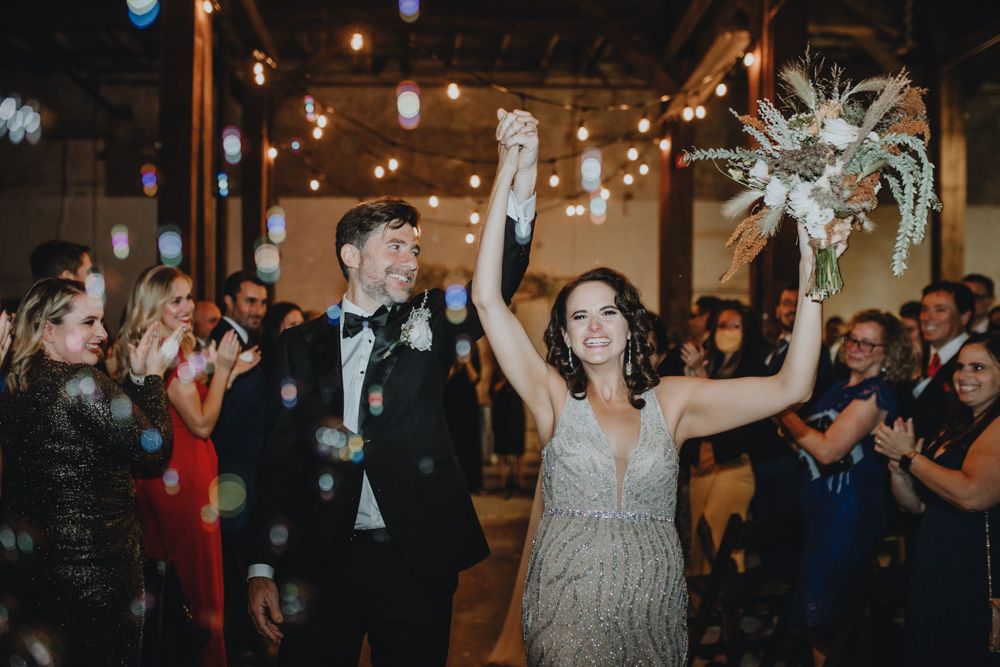 Industrial chic wedding in new york - by Lucie B. Photo wedding photographer