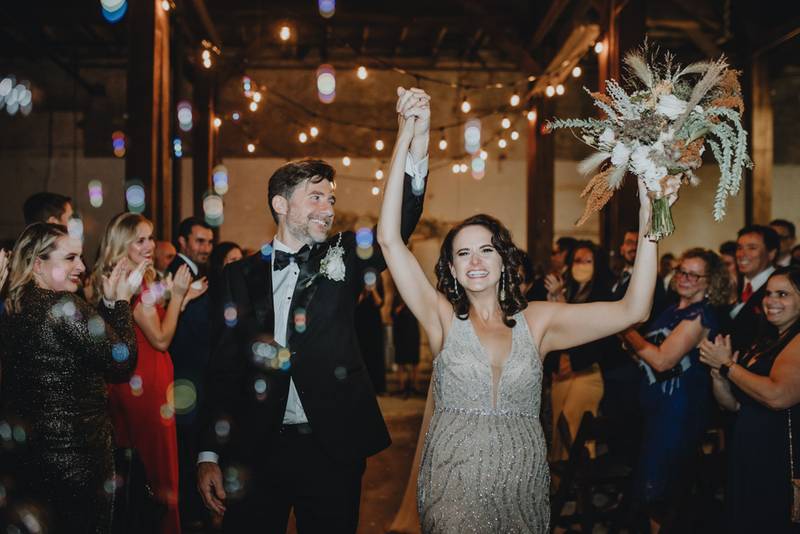 Industrial chic wedding in new york - by Lucie B. Photo wedding photographer