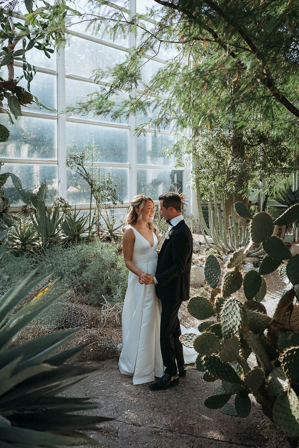 Wedding portraits at brooklyn botanic garden