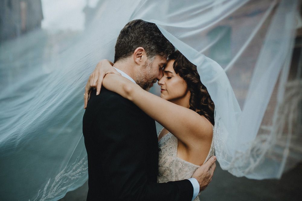 Industrial chic wedding in new york - by Lucie B. Photo wedding photographer