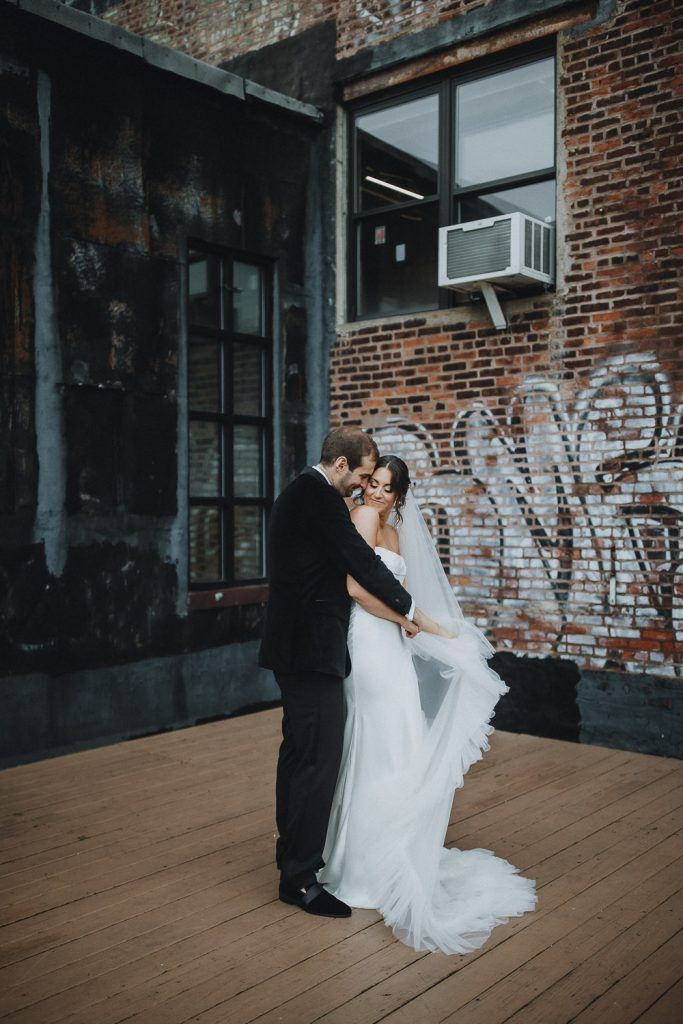 Wedding at greenpoint loft - by Lucie B. Photo brooklyn wedding photographer