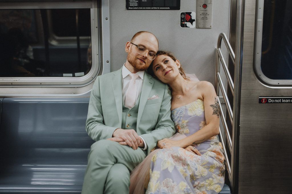 Bride and groom in nyc subway - by Lucie B. Photo brooklyn wedding photographer