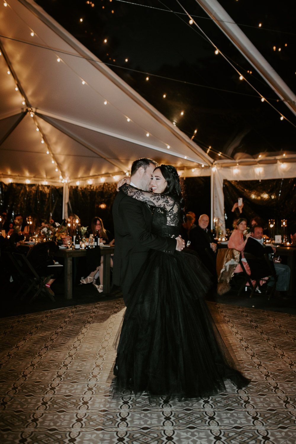 Fall wedding at foxfire mountain house - by Lucie B. Photo brooklyn wedding photographer