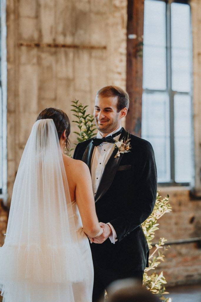 Wedding at greenpoint loft - by Lucie B. Photo brooklyn wedding photographer