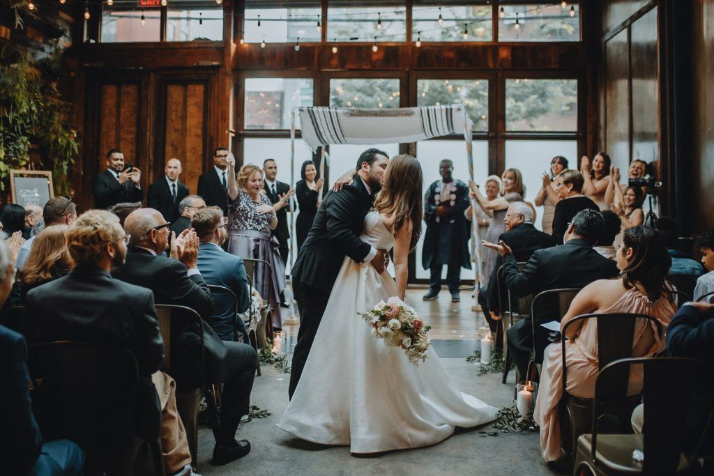Wedding at brooklyn winery - by Lucie B. Photo brooklyn wedding photographer