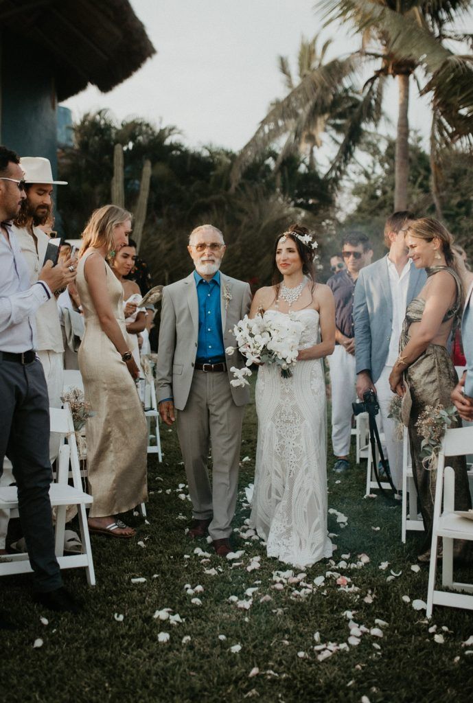 Boho destination wedding in mexico - by Lucie B. Photo wedding photographer