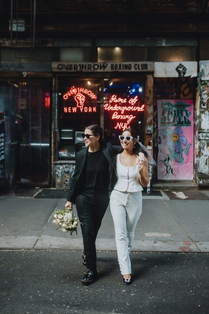 NYC elopement of lesbian couple - by Lucie B. Photo brooklyn wedding photographer
