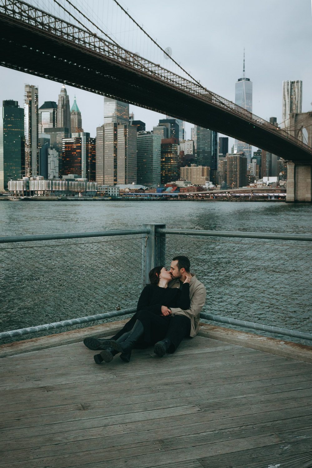 Engagement photoshoot by dumbo waterfront