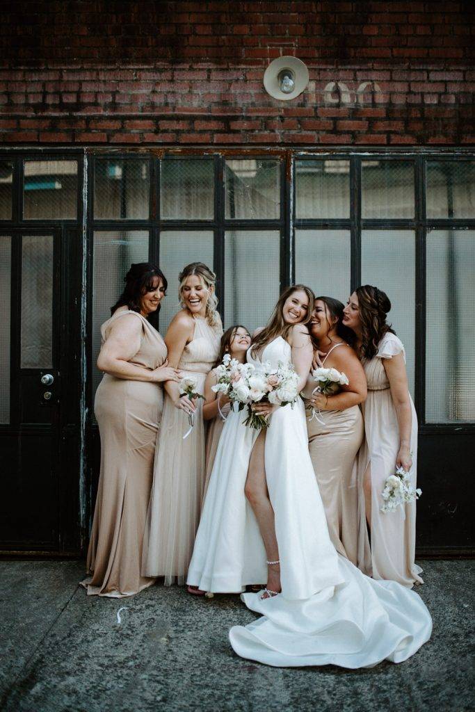 Wedding at brooklyn winery - by Lucie B. Photo brooklyn wedding photographer