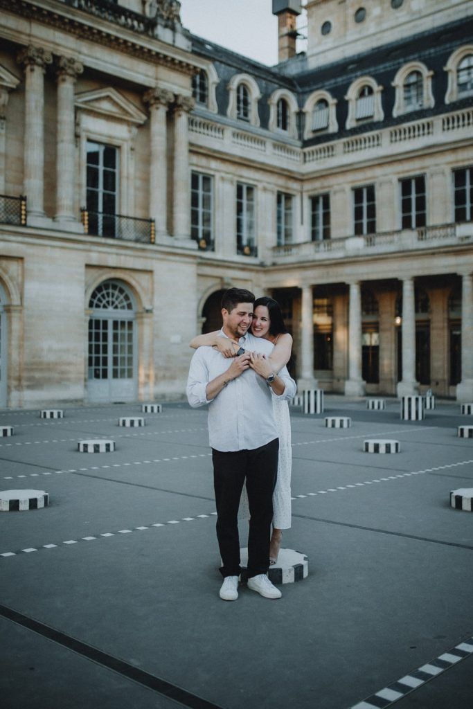 Engagement photoshoot in paris - by Lucie B. Photo wedding photographer