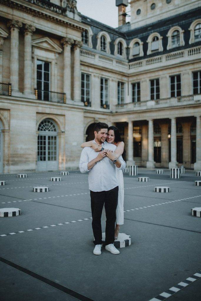 Engagement photoshoot in paris - by Lucie B. Photo wedding photographer