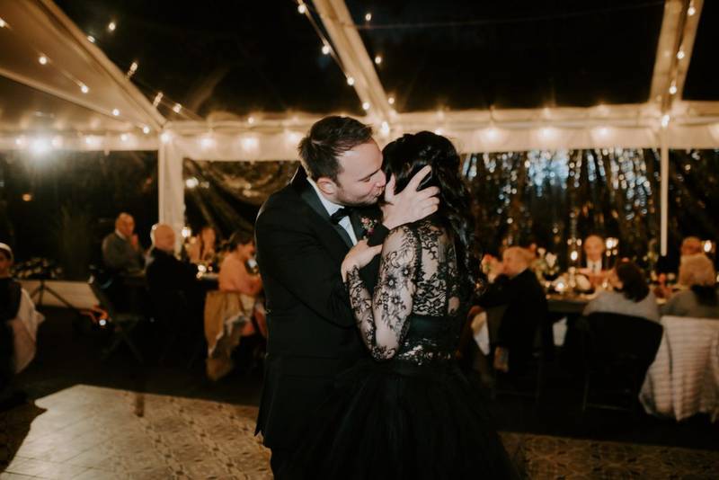 Fall wedding at foxfire mountain house - by Lucie B. Photo brooklyn wedding photographer