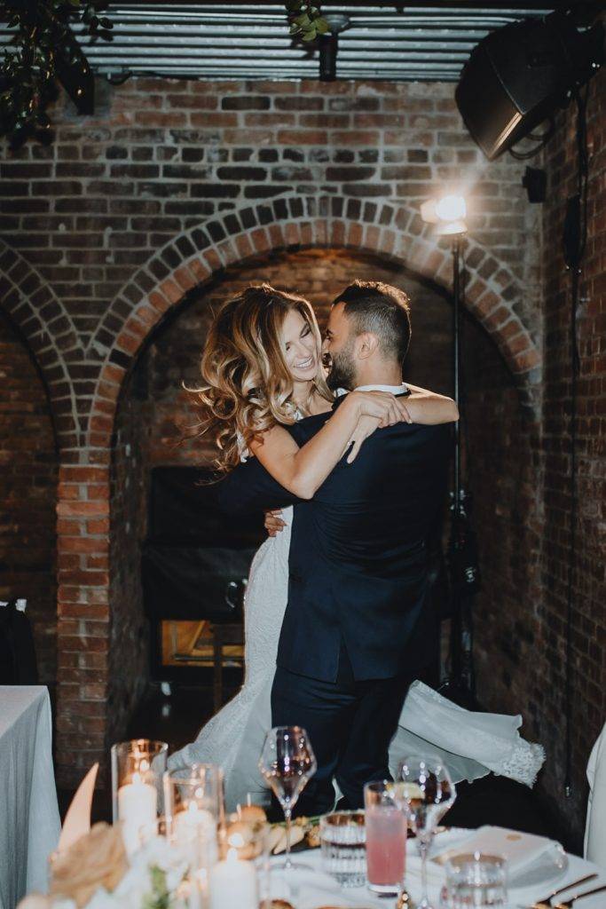 Fall wedding at the foundry - by Lucie B. Photo brooklyn wedding photographer