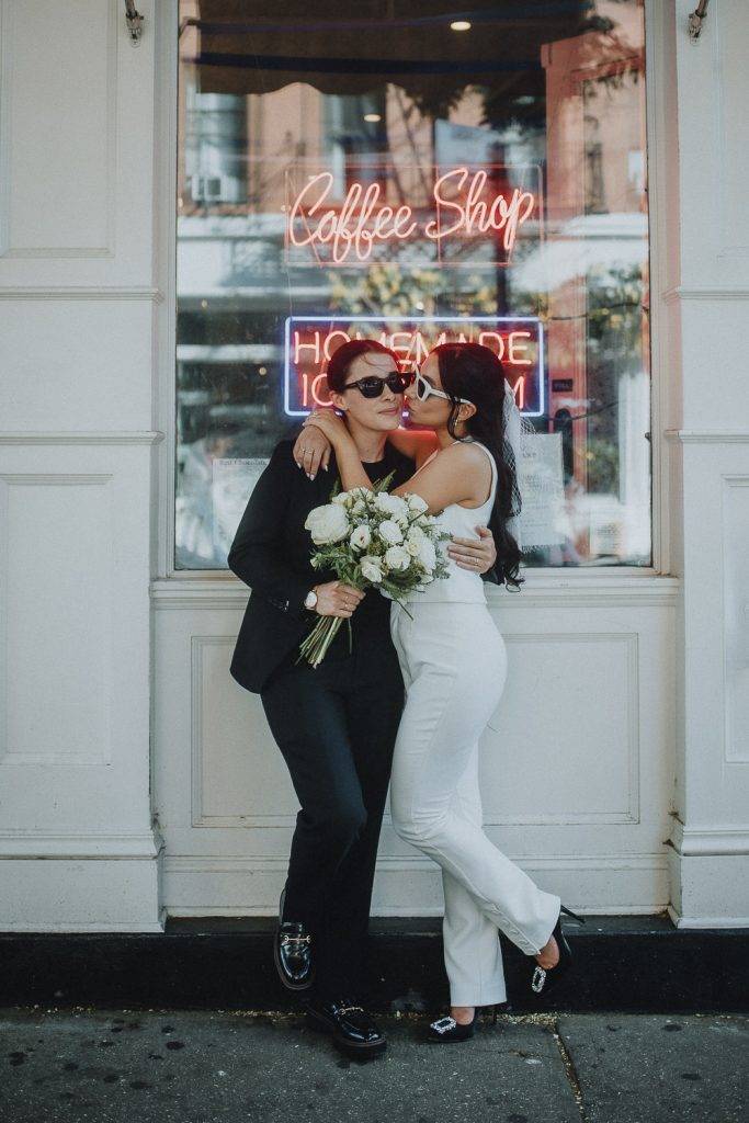 NYC elopement of lesbian couple - by Lucie B. Photo brooklyn wedding photographer