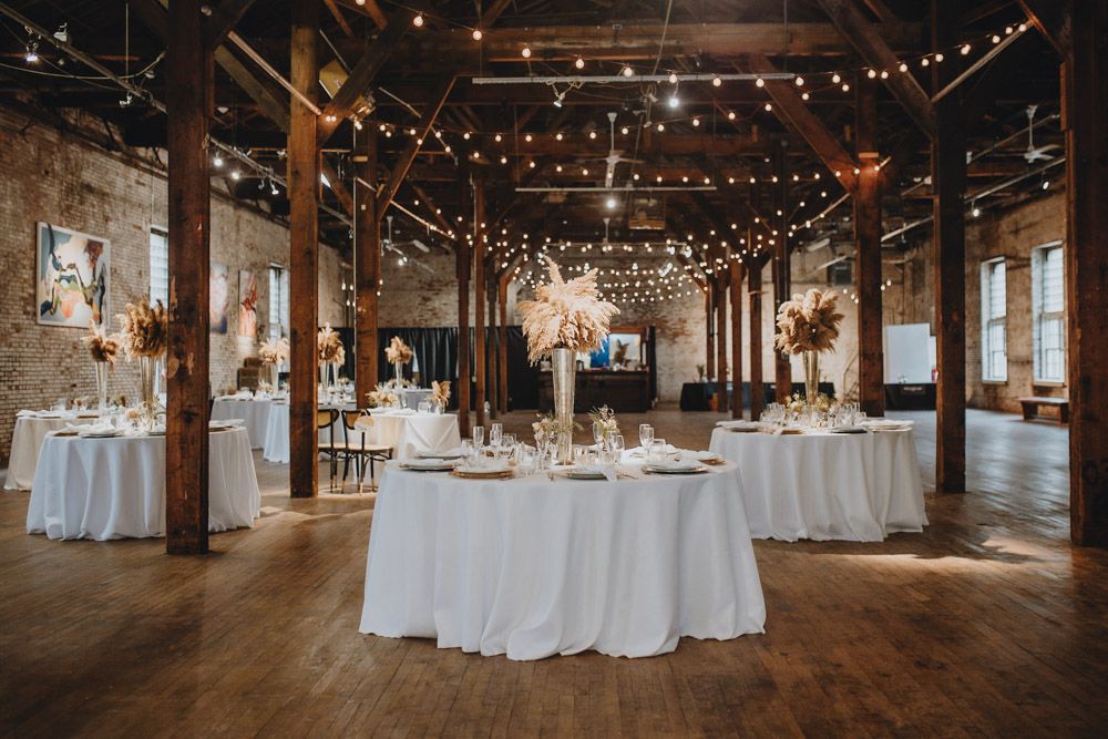 Industrial chic wedding in new york - by Lucie B. Photo wedding photographer