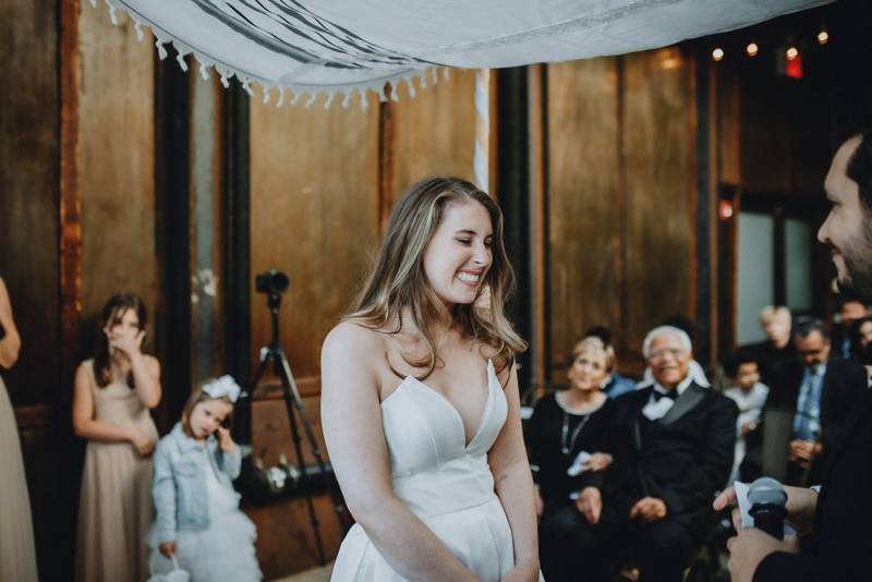 Wedding at brooklyn winery - by Lucie B. Photo brooklyn wedding photographer