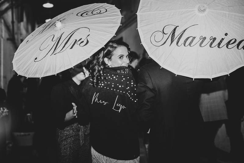Industrial chic wedding in new york - by Lucie B. Photo wedding photographer