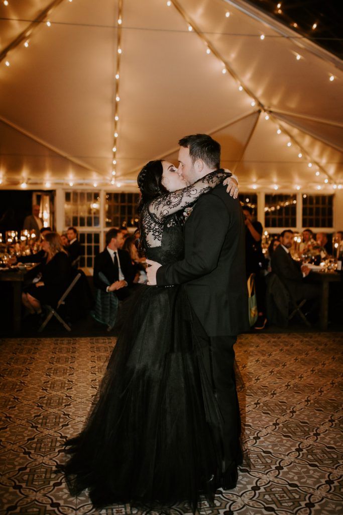 Fall wedding at foxfire mountain house - by Lucie B. Photo brooklyn wedding photographer