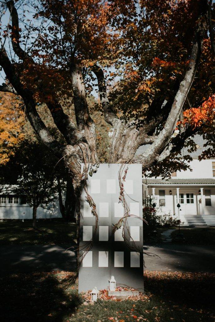 Fall wedding at foxfire mountain house - by Lucie B. Photo brooklyn wedding photographer