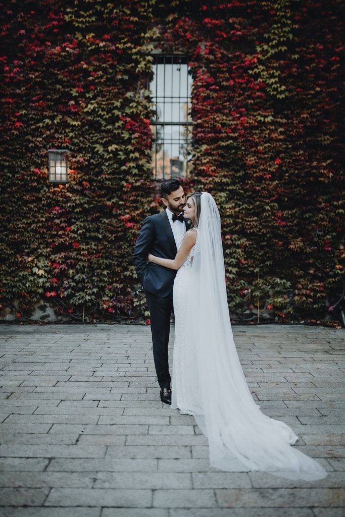 Fall wedding at the foundry - by Lucie B. Photo brooklyn wedding photographer