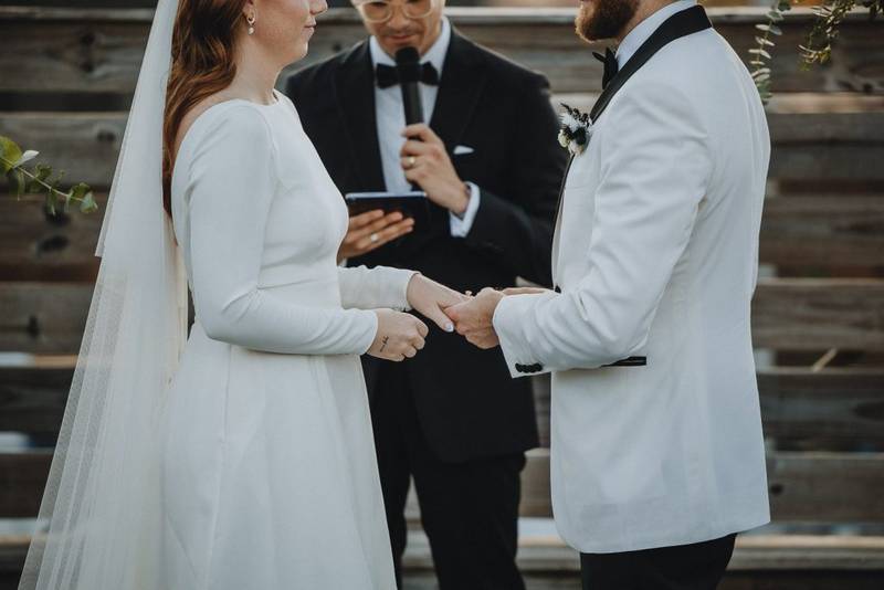 Wedding at dobbin street by Lucie B Photo Brooklyn wedding photographer