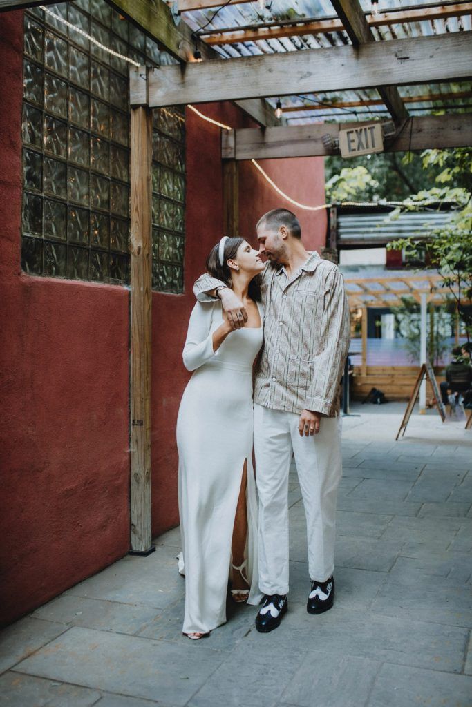 Wedding at frankies spuntino - by Lucie B. Photo brooklyn wedding photographer