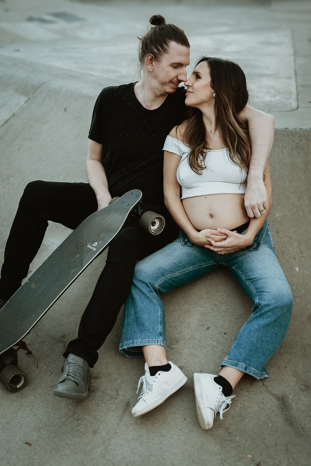 Untraditional maternity shoot at brooklyn skateboard park