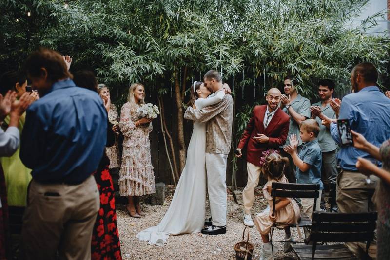 Wedding at frankies spuntino - by Lucie B. Photo brooklyn wedding photographer