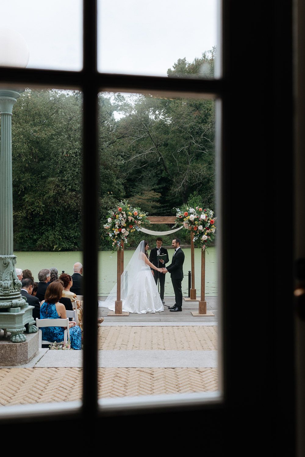Brooklyn wedding at the prospect park boathouse