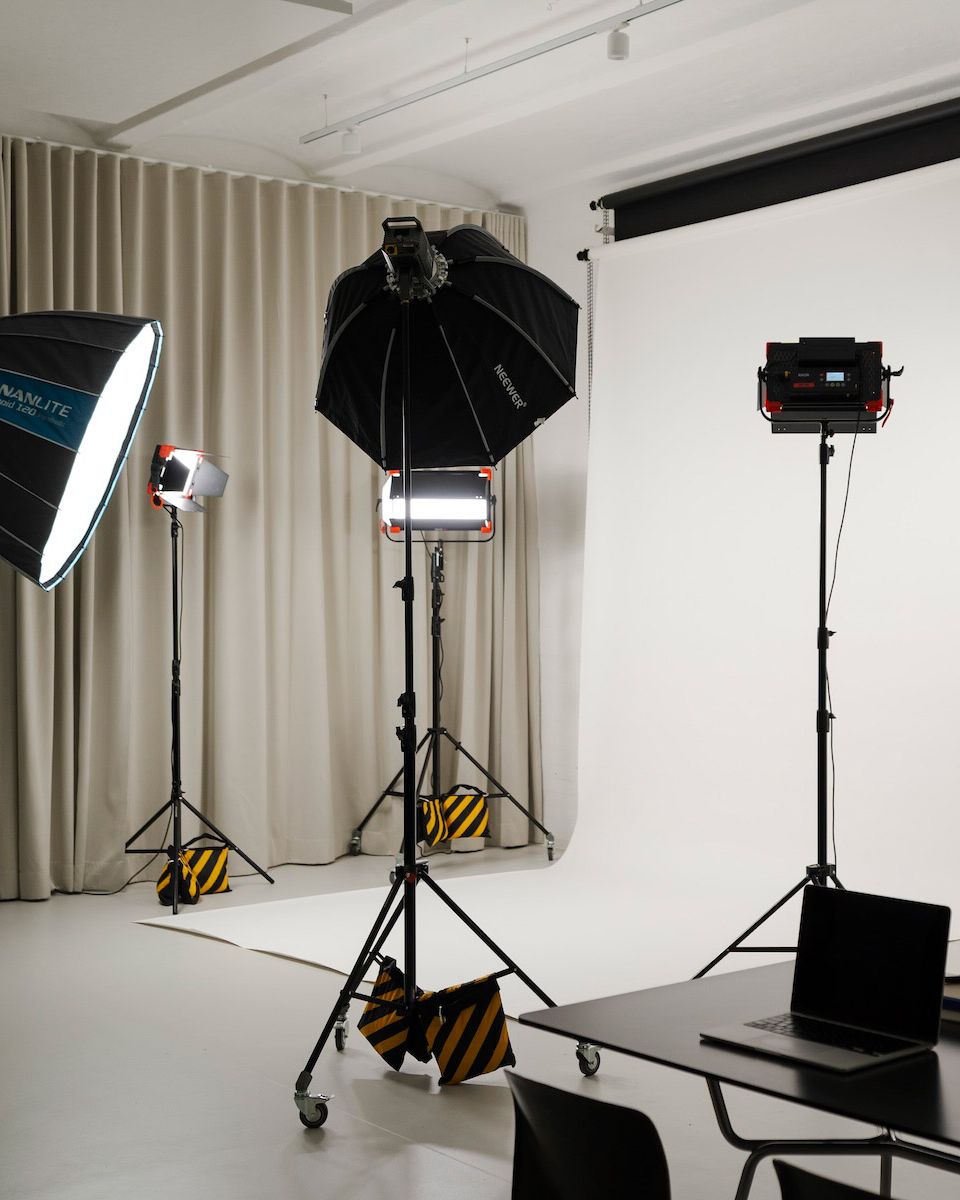 Photo / Video