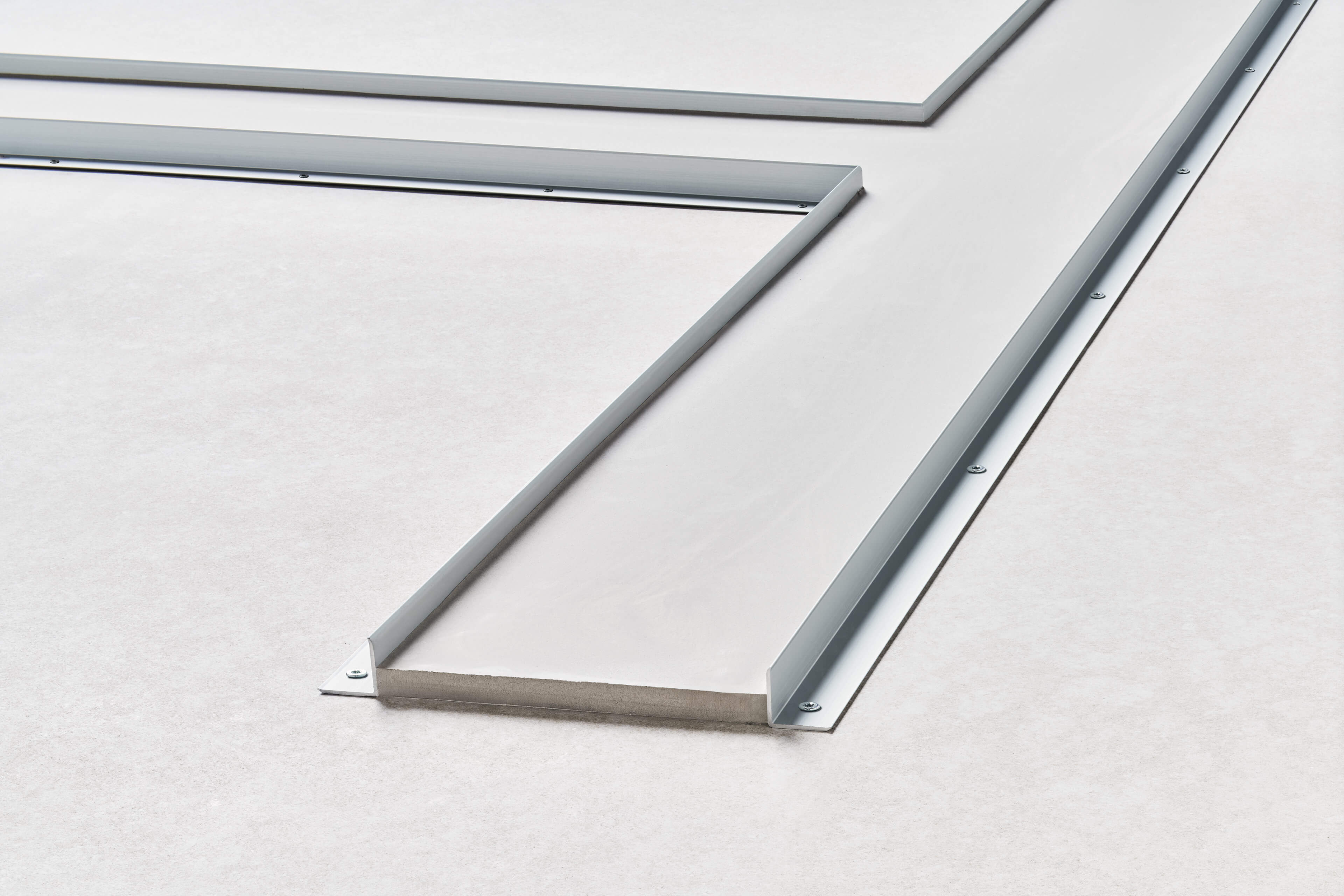 SEMBLA Bodenanschluss