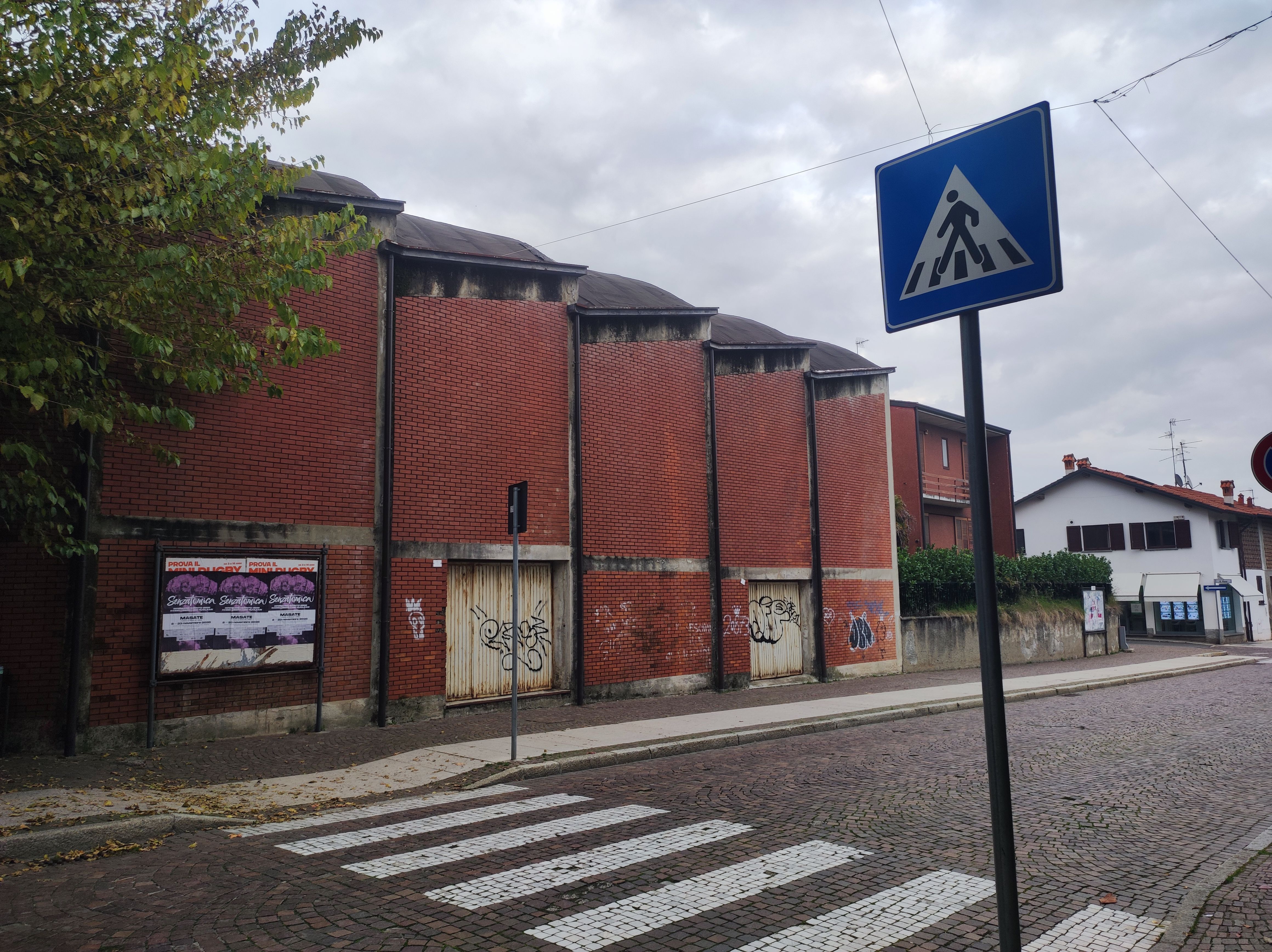 facciata cinema cavenago di brianza