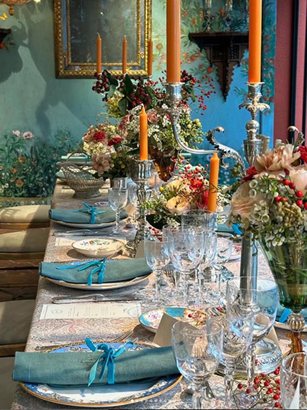 Table setting inside Lila K Antiques shop Table setting inside Lila K Antiques shop