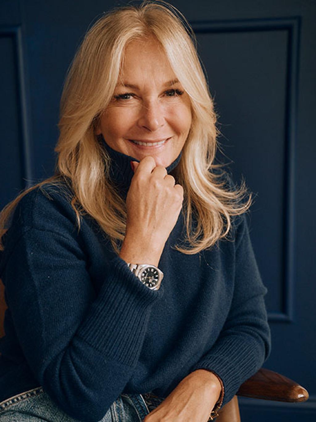 Glynis in navy cashmere turtleneck