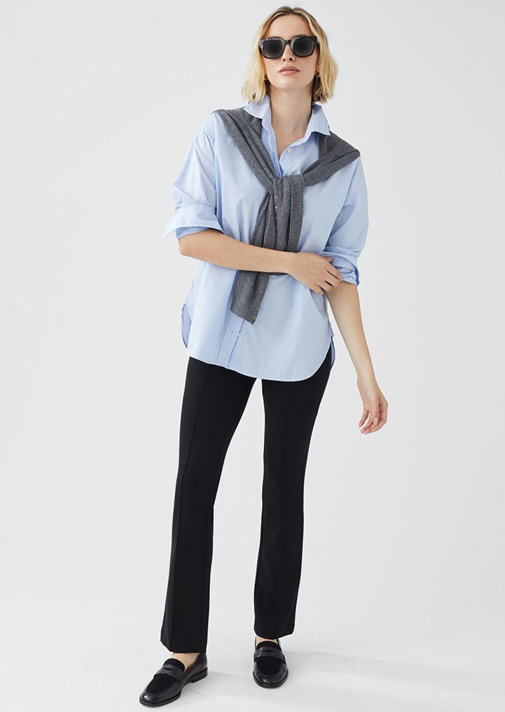Model(s) wearing Rylie pants.