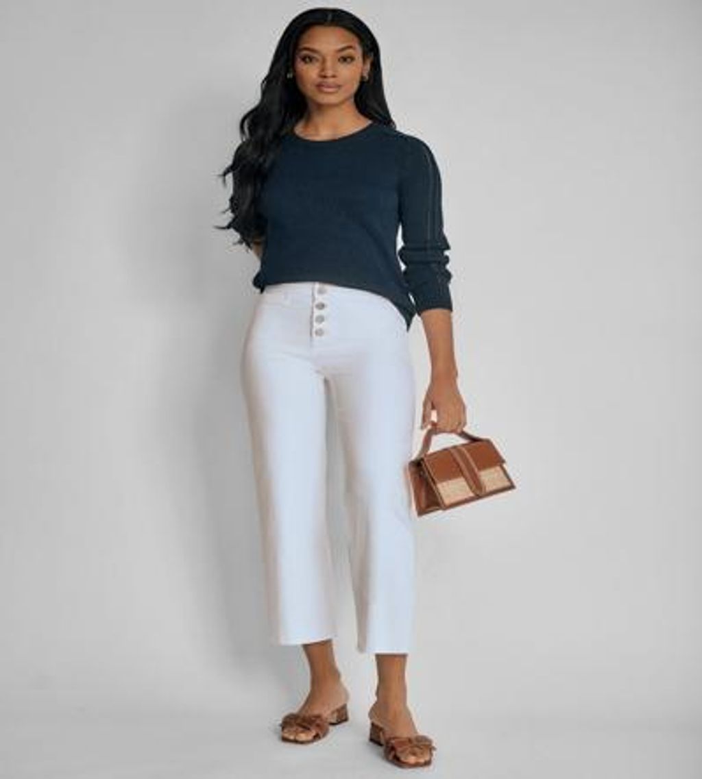 Mens linen polos stacked by color
