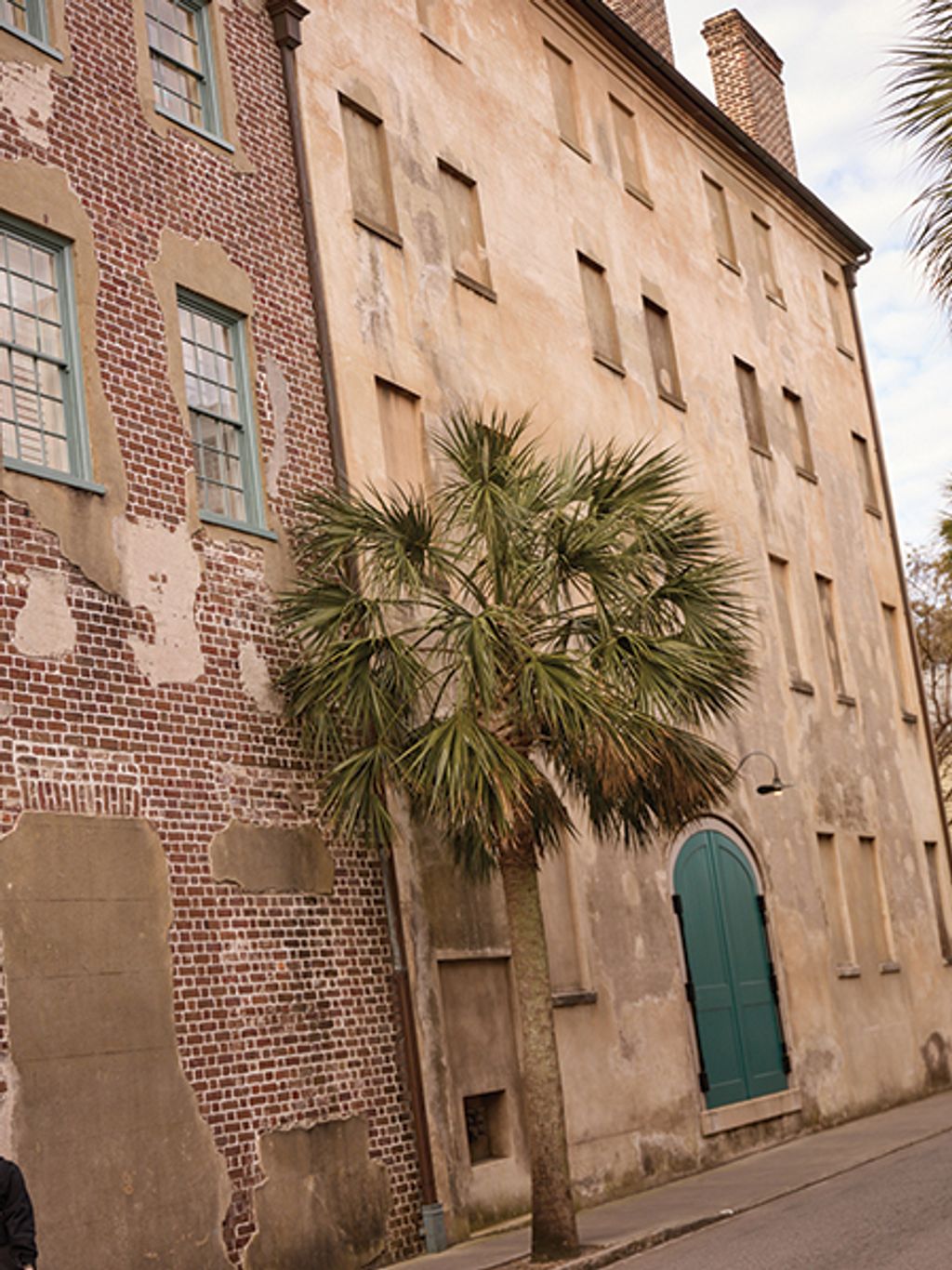 Exterior building shots in Charleston