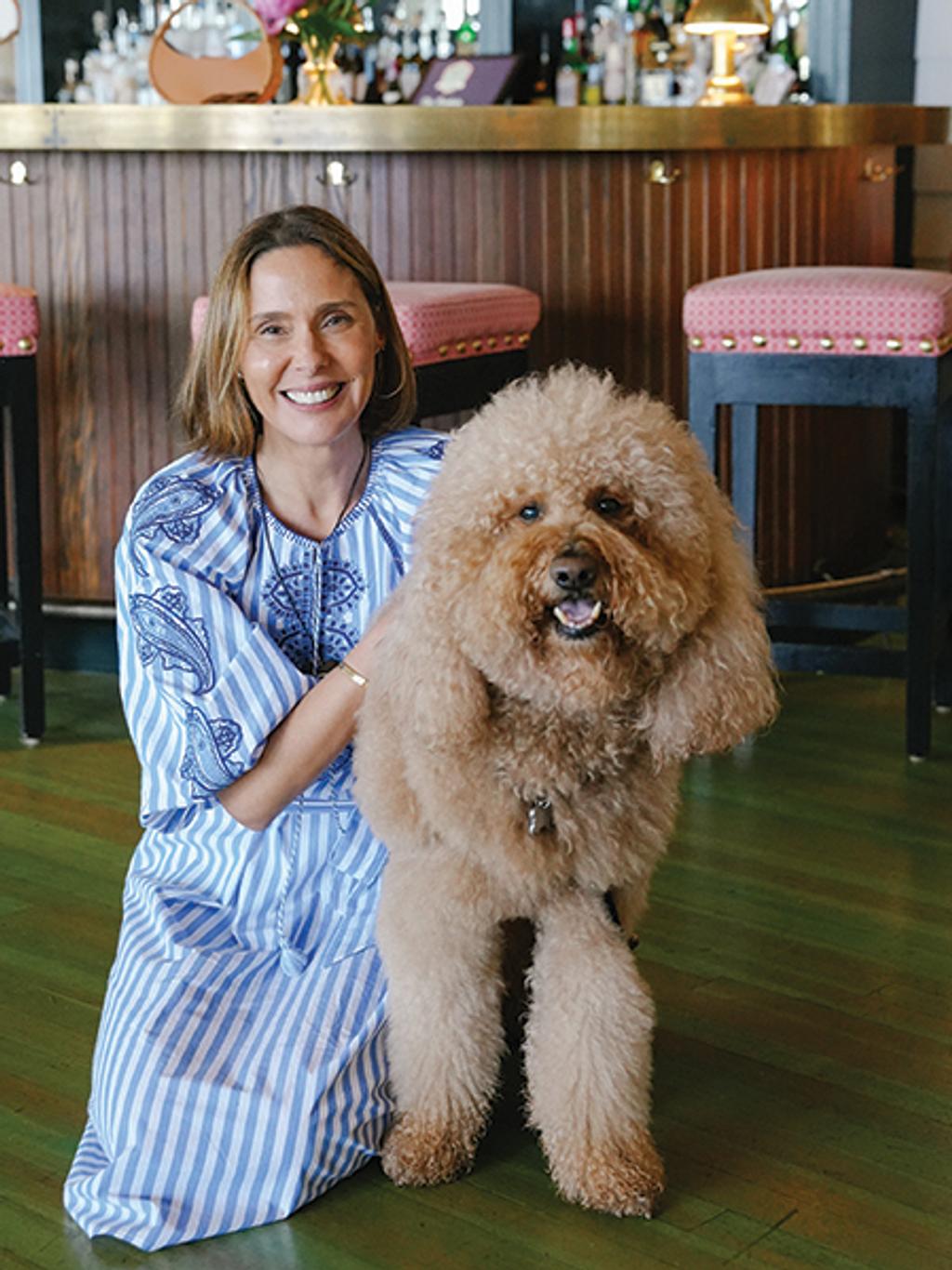 Filipa de Abreu with poodle