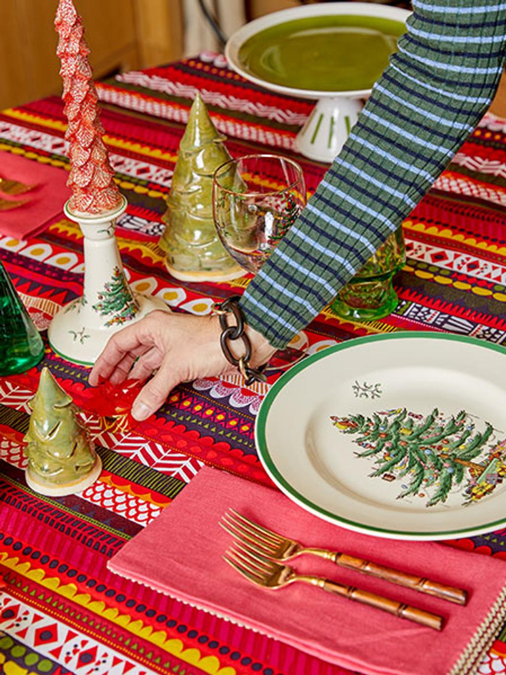 Barbara McLaughlin setting her Christmas table Barbara McLaughlin setting her Christmas table